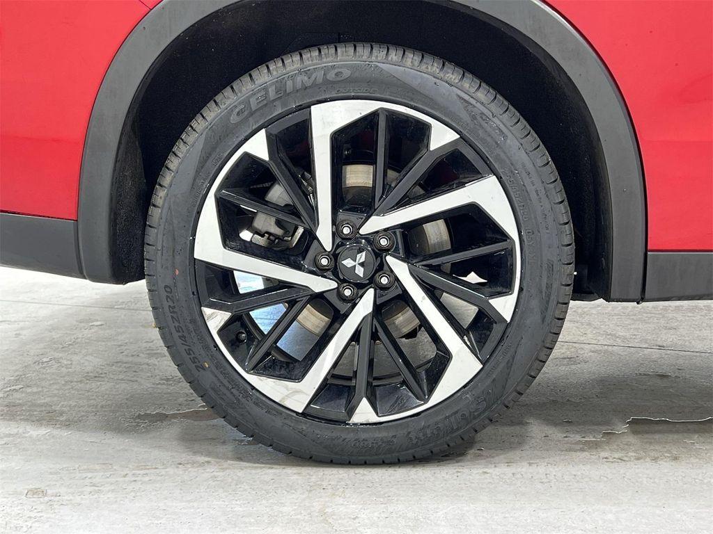 used 2024 Mitsubishi Outlander car, priced at $27,669