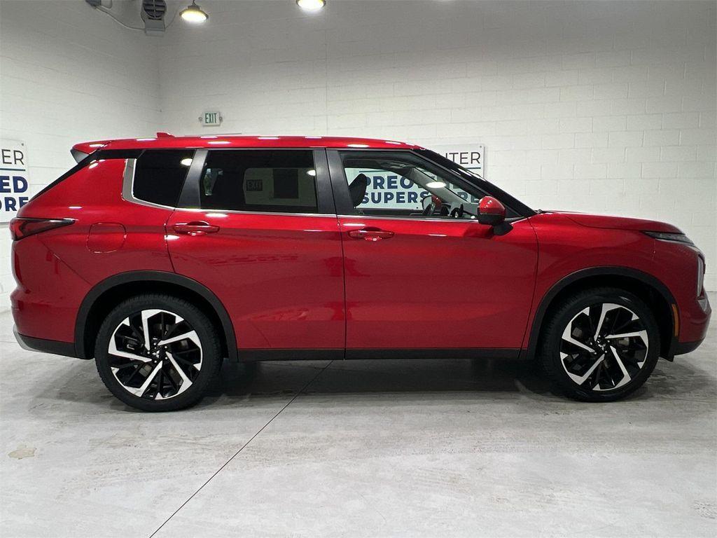 used 2024 Mitsubishi Outlander car, priced at $27,669