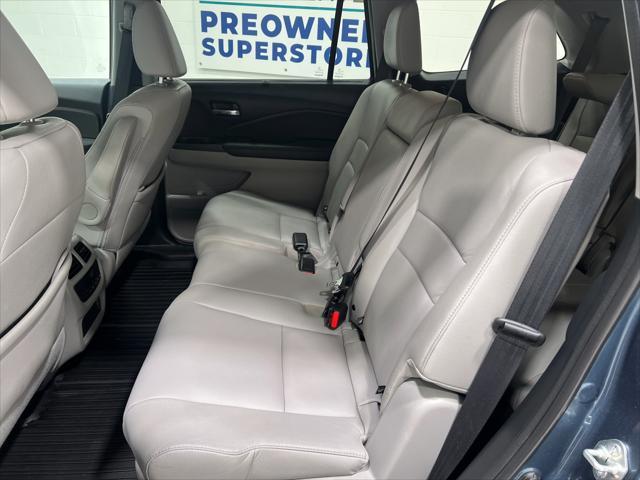 used 2022 Honda Pilot car, priced at $32,888