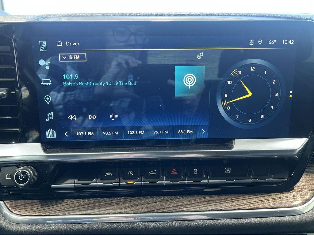 used 2024 Chevrolet Silverado 1500 car, priced at $39,996