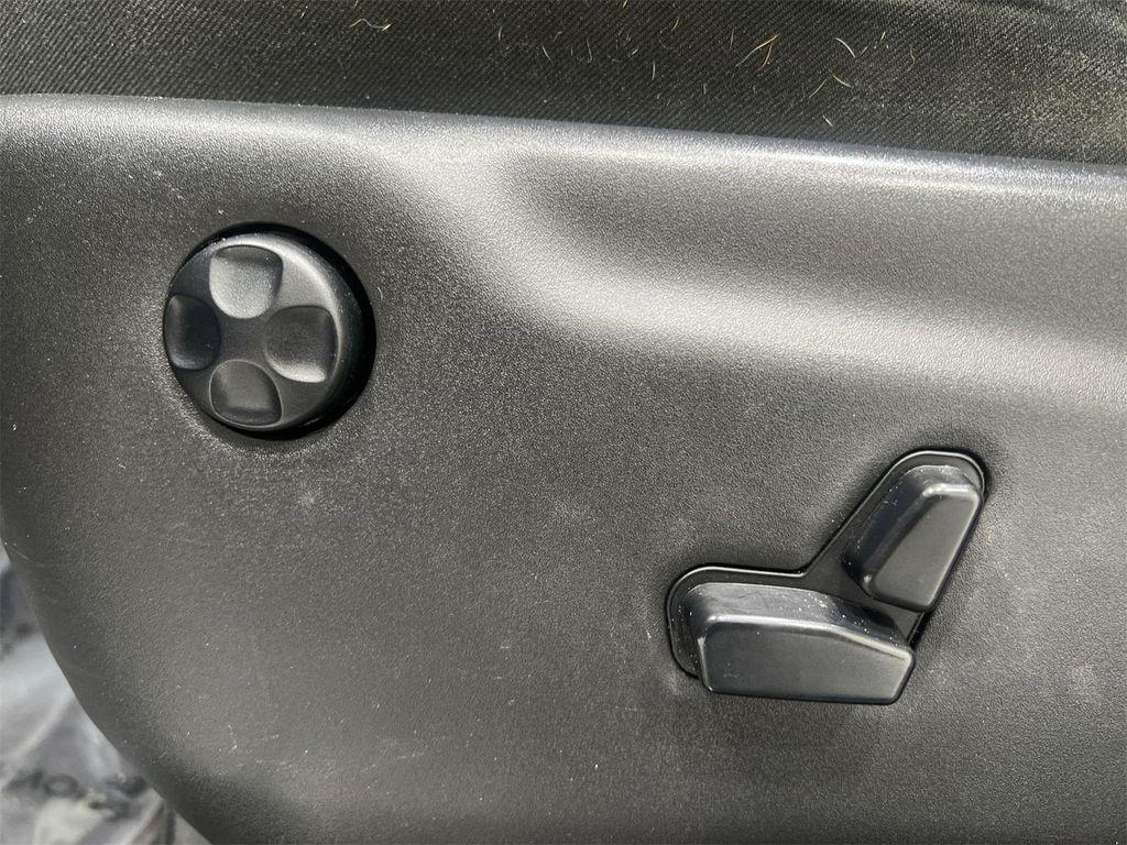 used 2018 Jeep Grand Cherokee car, priced at $18,988