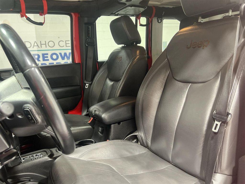 used 2015 Jeep Wrangler Unlimited car, priced at $19,995