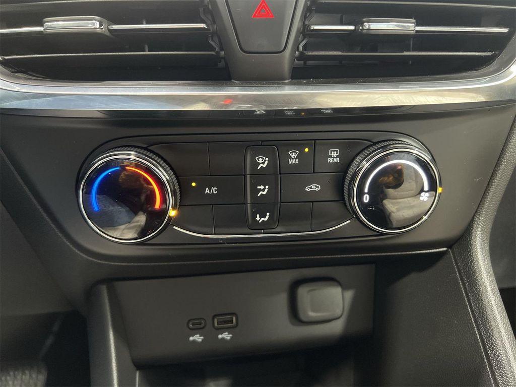 used 2024 Buick Encore GX car, priced at $21,444