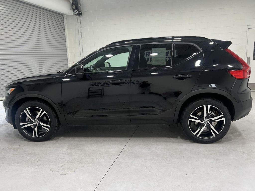 used 2021 Volvo XC40 car, priced at $21,978