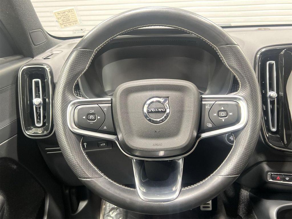 used 2021 Volvo XC40 car, priced at $21,978