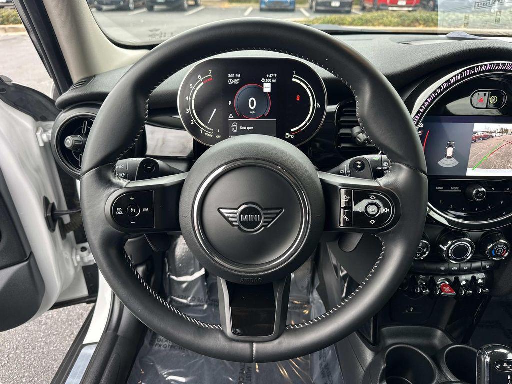used 2024 MINI Hardtop car, priced at $27,495