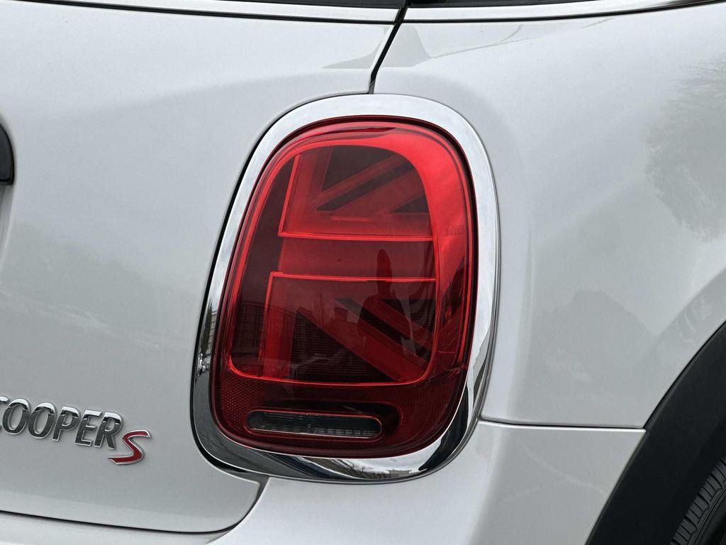 used 2024 MINI Hardtop car, priced at $27,495