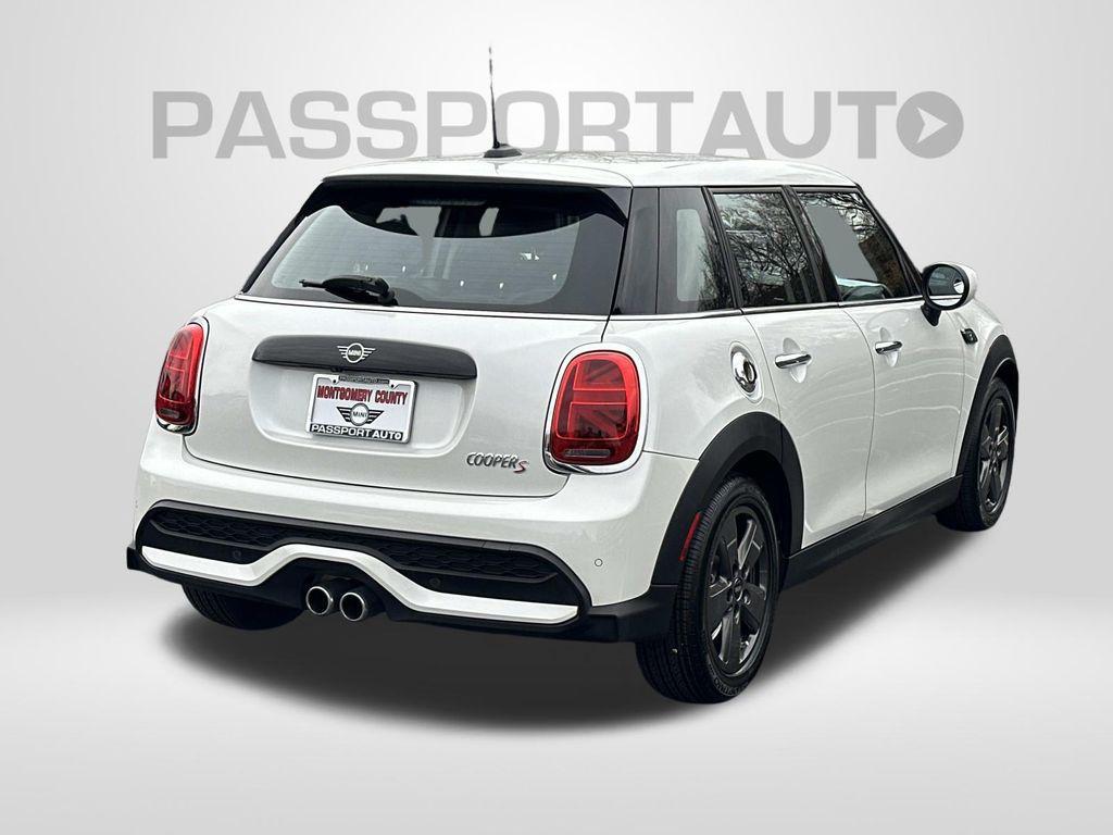 used 2024 MINI Hardtop car, priced at $27,495