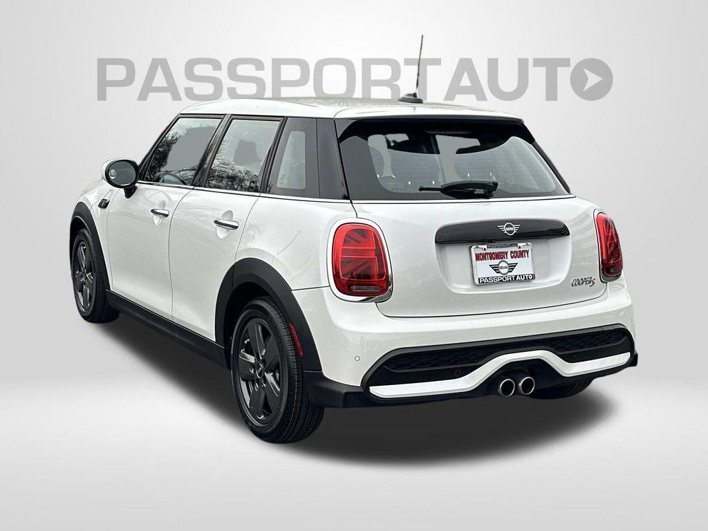 used 2024 MINI Hardtop car, priced at $27,495