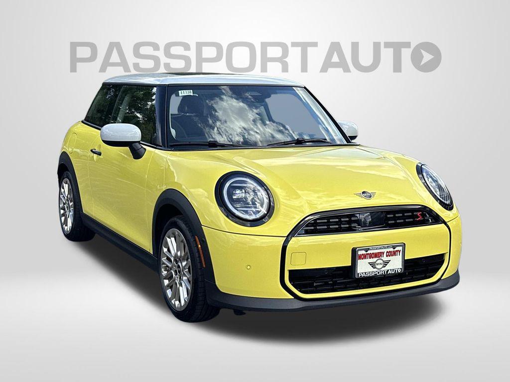 used 2025 MINI Hardtop car, priced at $27,500