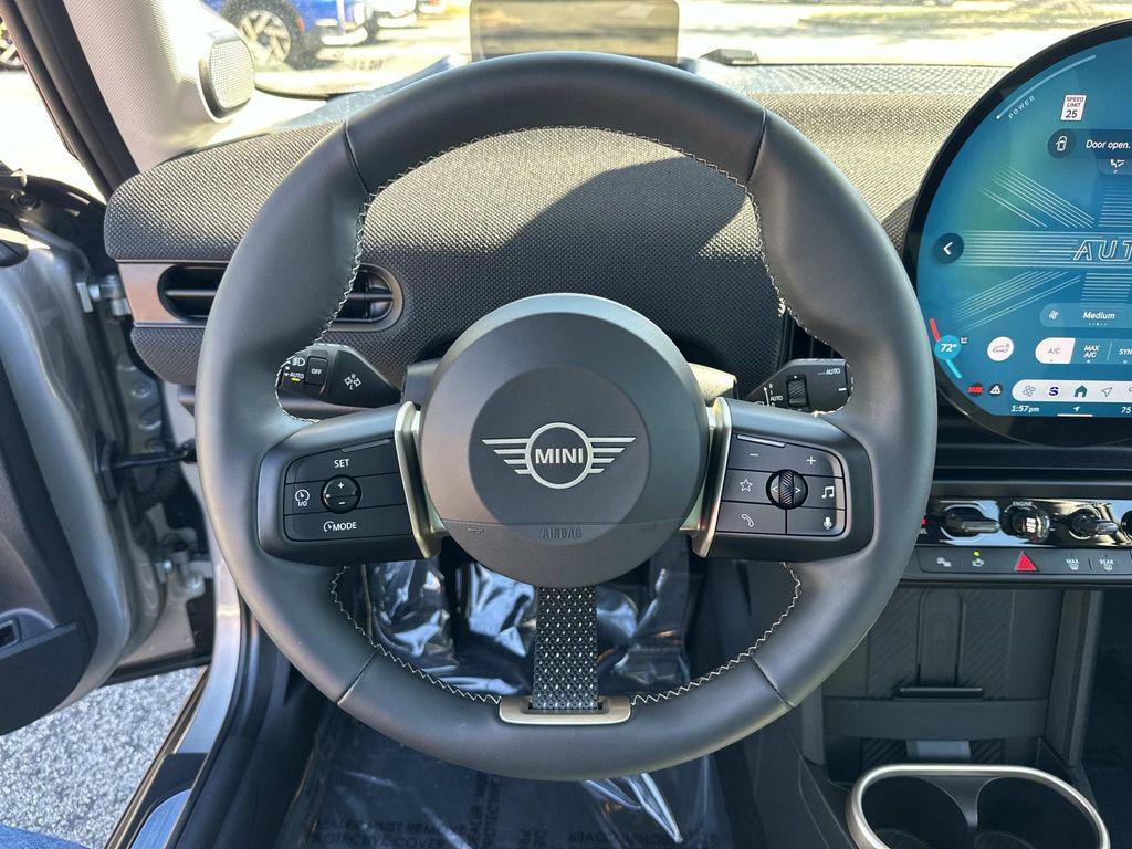 used 2025 MINI Hardtop car, priced at $28,950