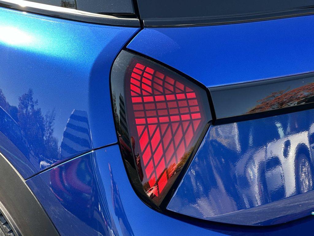 used 2025 MINI Hardtop car, priced at $27,900