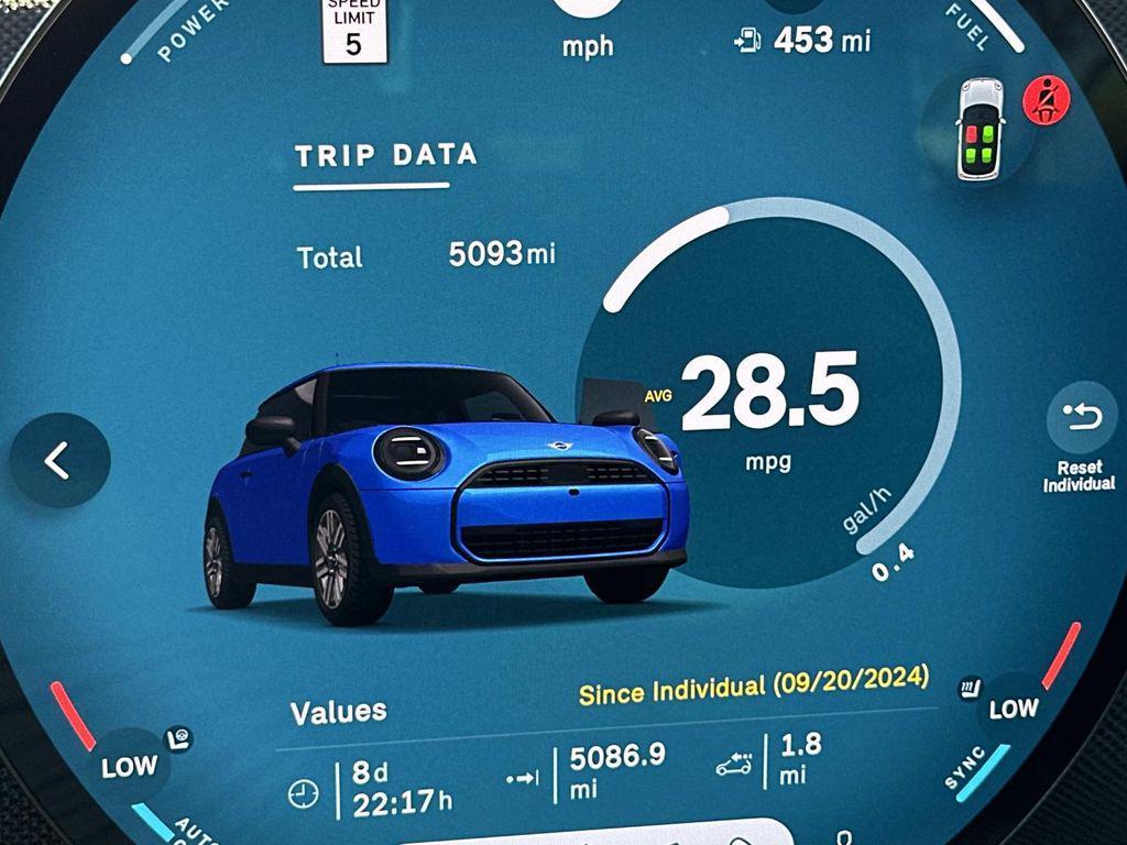 used 2025 MINI Hardtop car, priced at $27,900