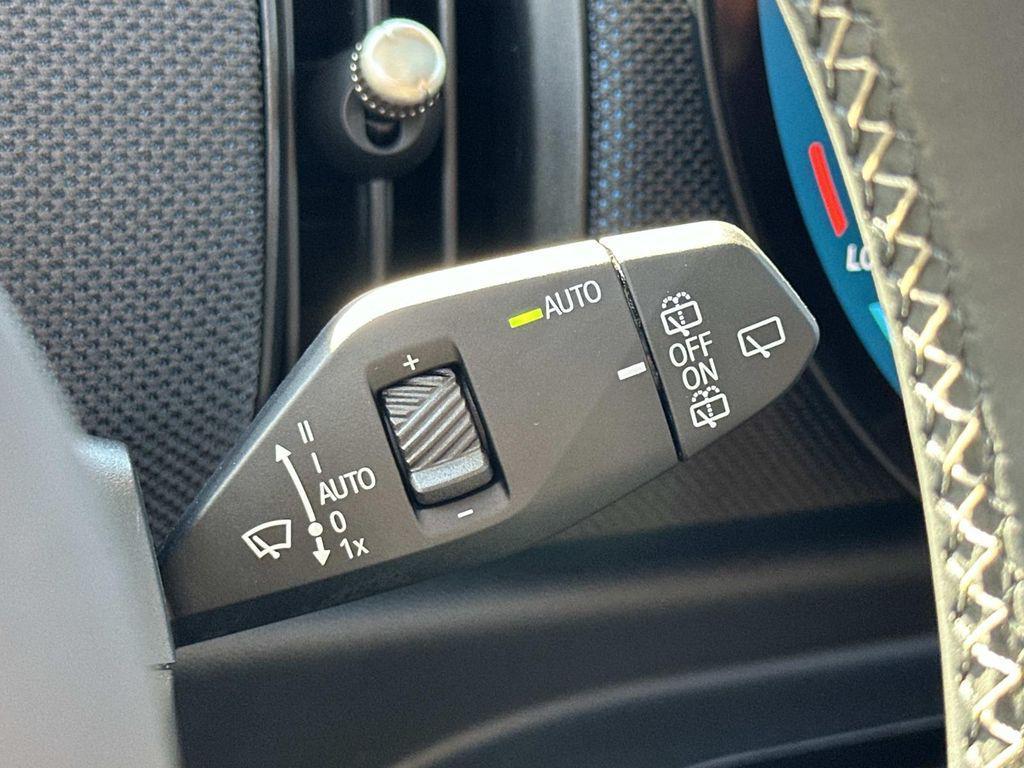 used 2025 MINI Hardtop car, priced at $27,900