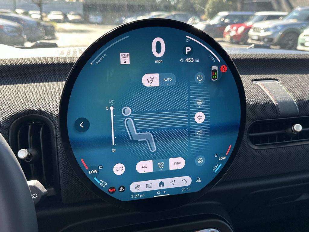 used 2025 MINI Hardtop car, priced at $27,900