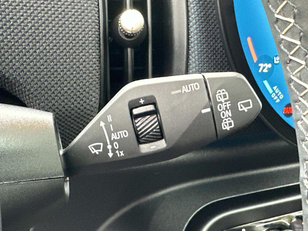 used 2025 MINI Hardtop car, priced at $28,950