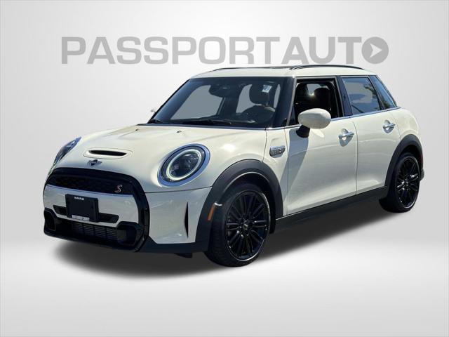 used 2022 MINI Hardtop car, priced at $28,600