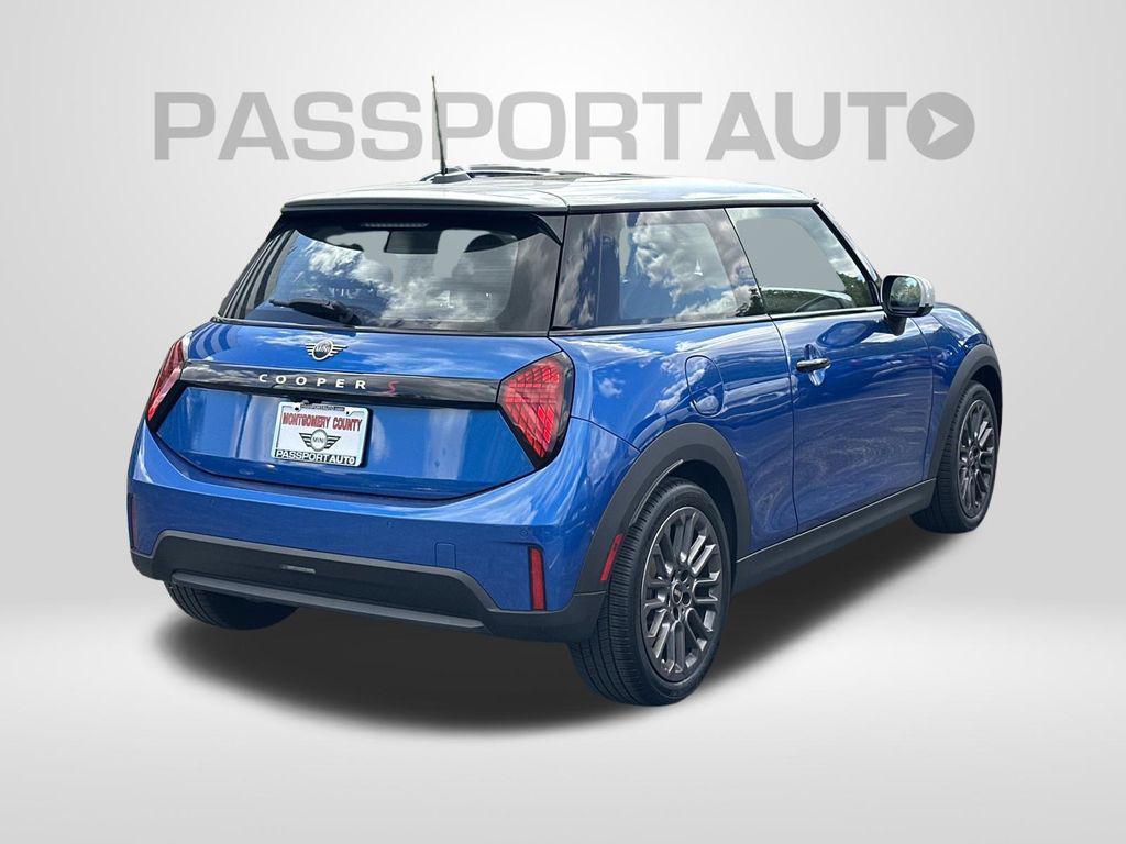 used 2025 MINI Hardtop car, priced at $27,450