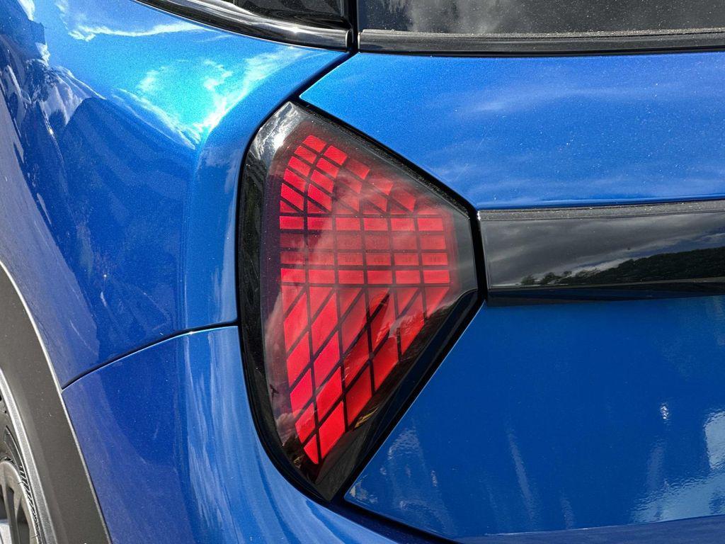 used 2025 MINI Hardtop car, priced at $27,450