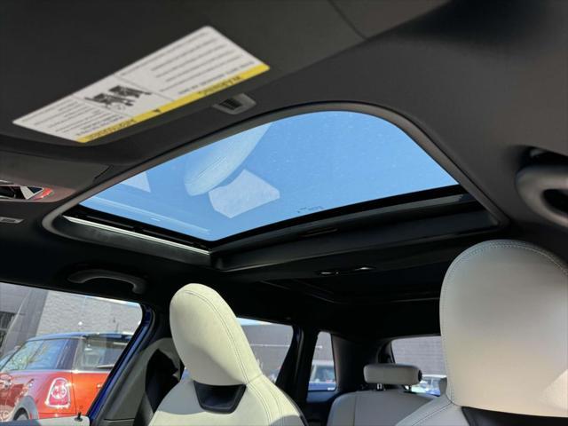 new 2025 MINI Hardtop car, priced at $39,260