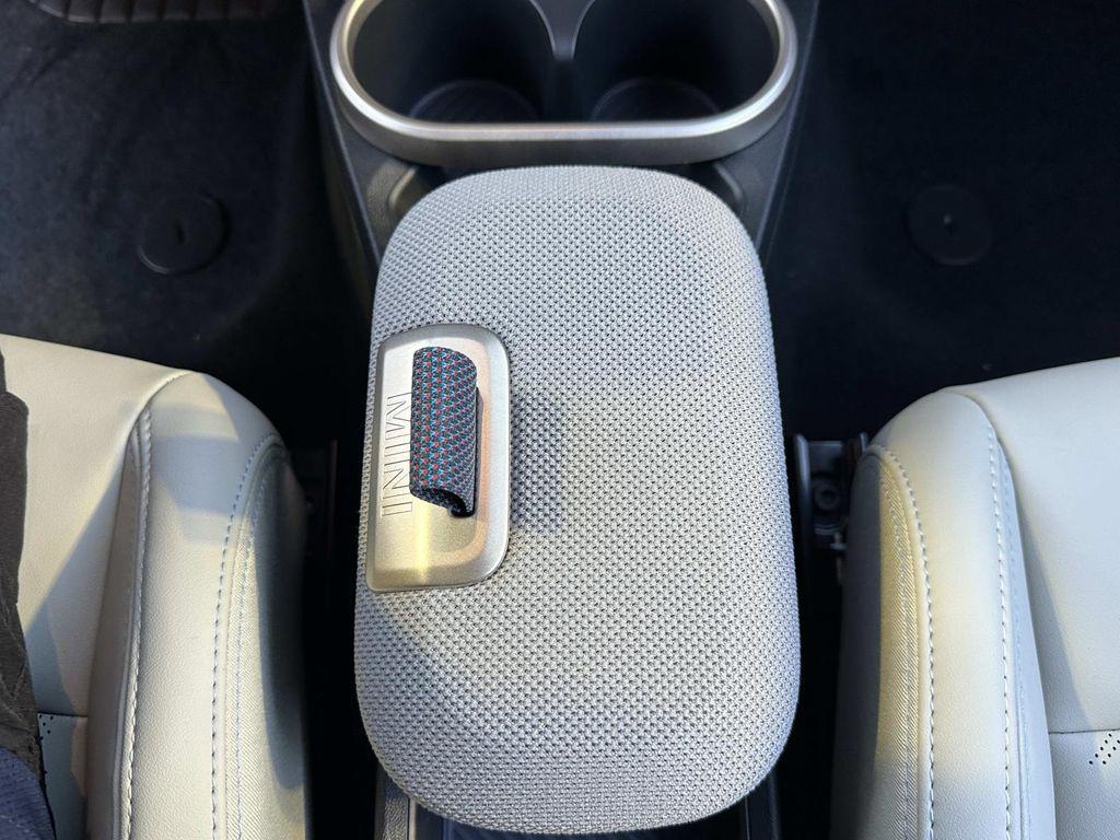 new 2025 MINI Hardtop car, priced at $35,730