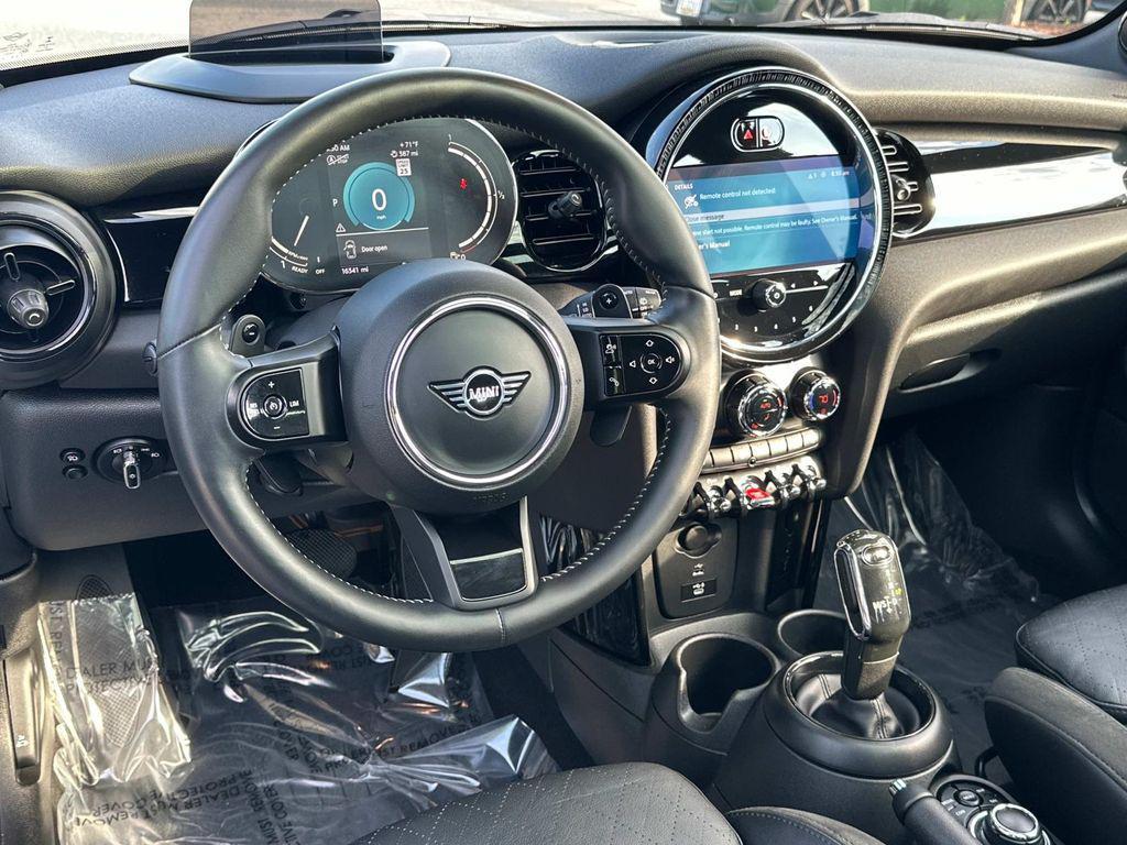 used 2022 MINI Hardtop car, priced at $26,500