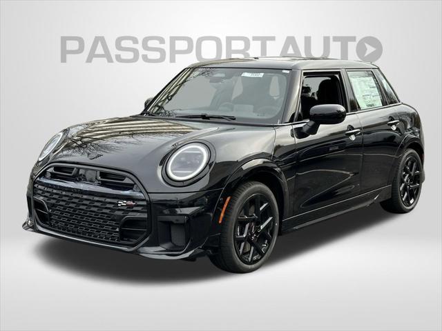 new 2025 MINI Hardtop car, priced at $40,580