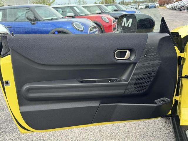 used 2025 MINI Hardtop car, priced at $31,800