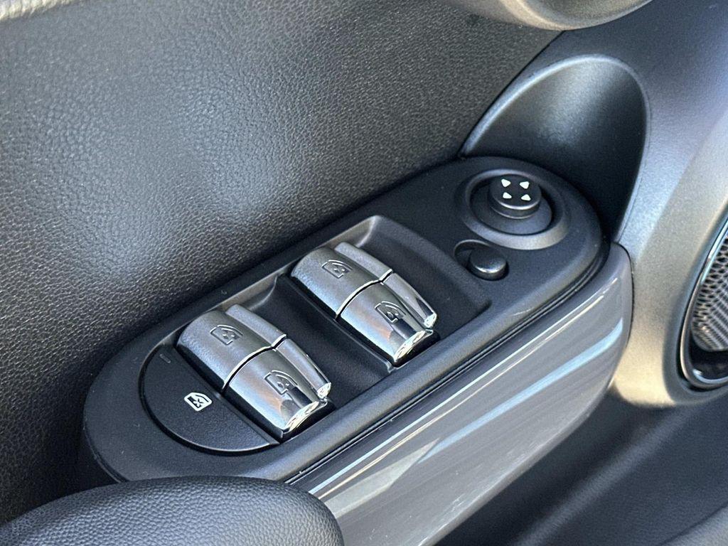 used 2021 MINI Hardtop car, priced at $20,450