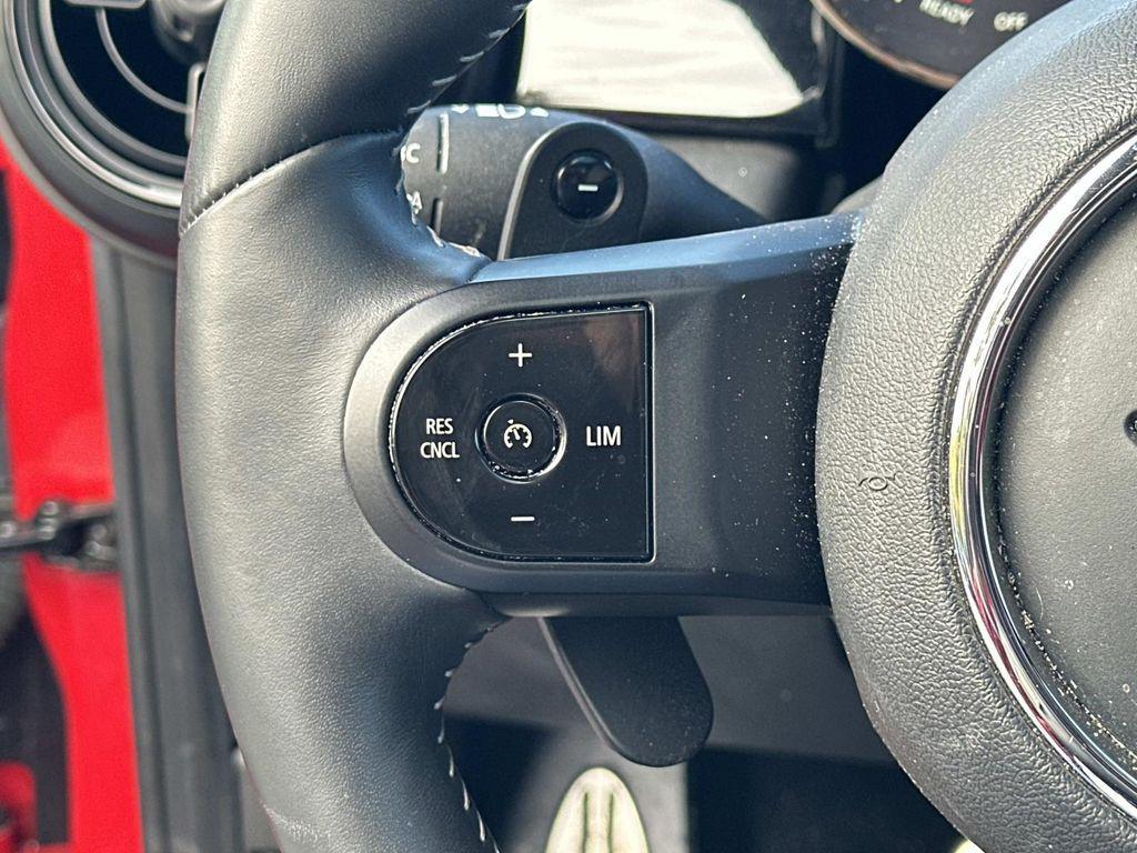 used 2022 MINI Hardtop car, priced at $29,250