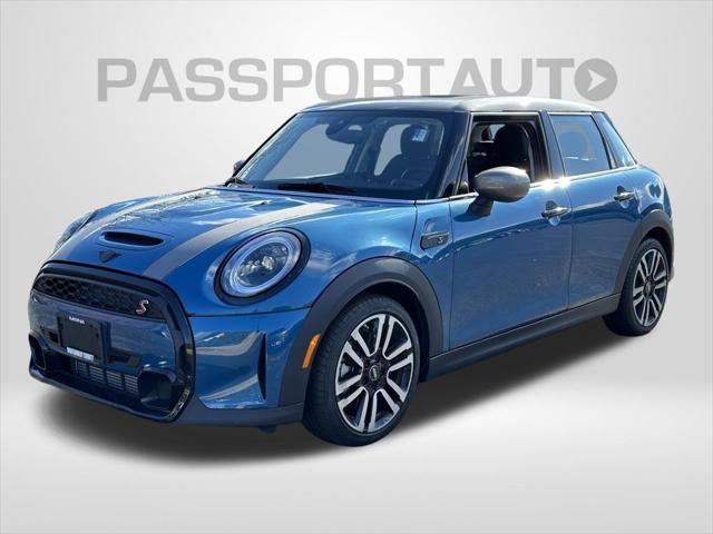 used 2022 MINI Hardtop car, priced at $25,931