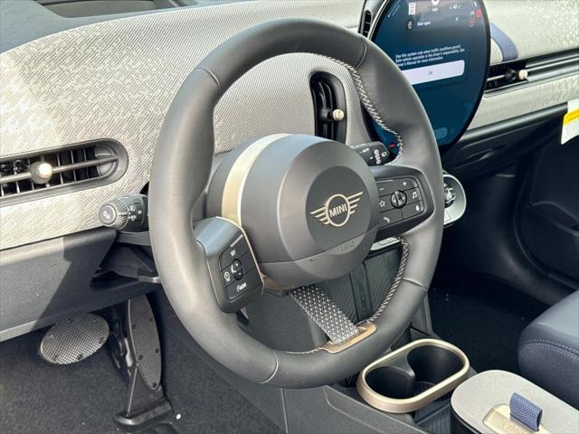 new 2025 MINI Hardtop car, priced at $40,525