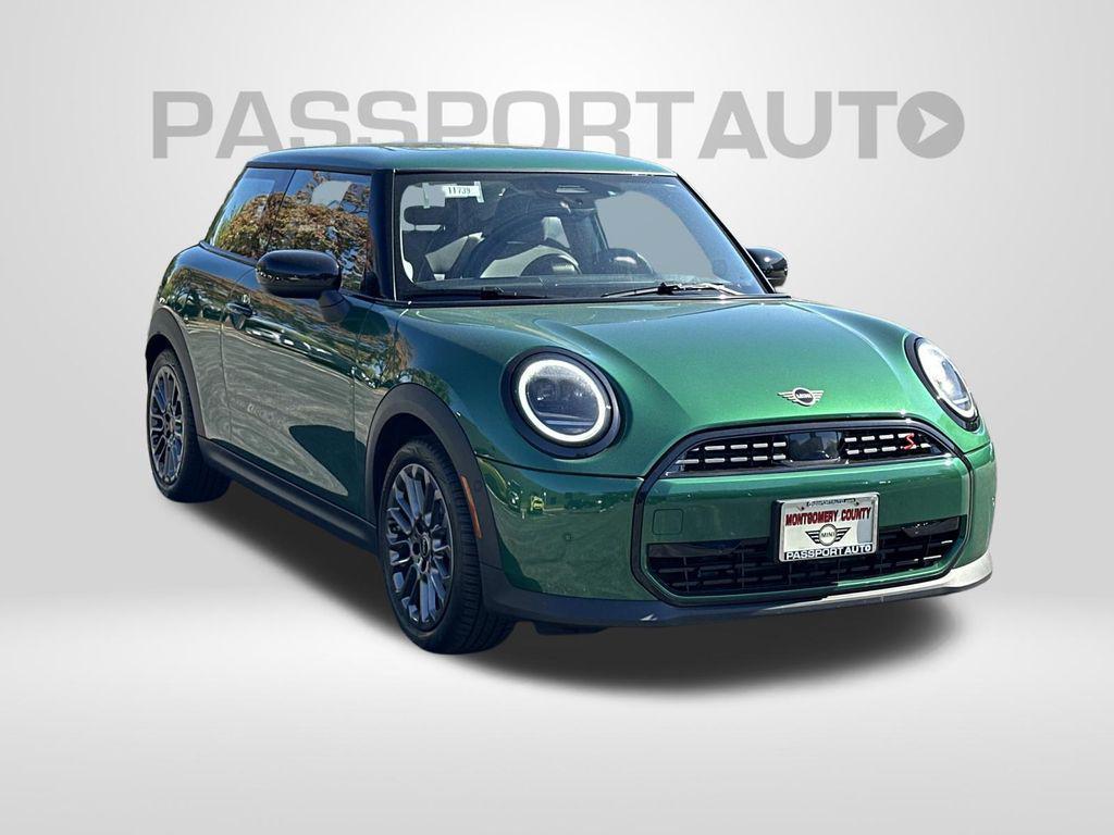 used 2025 MINI Hardtop car, priced at $27,998