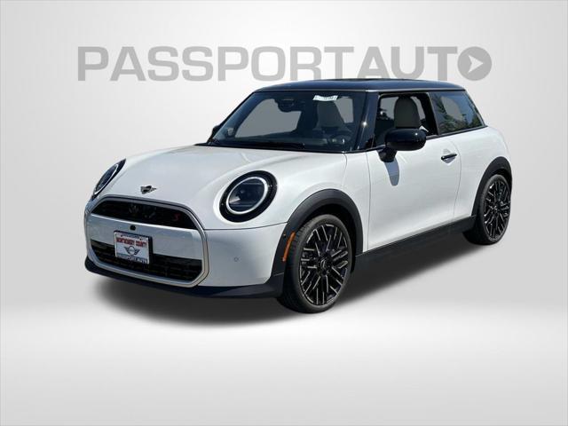 new 2025 MINI Hardtop car, priced at $39,105