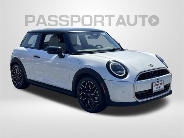 new 2025 MINI Hardtop car, priced at $39,105