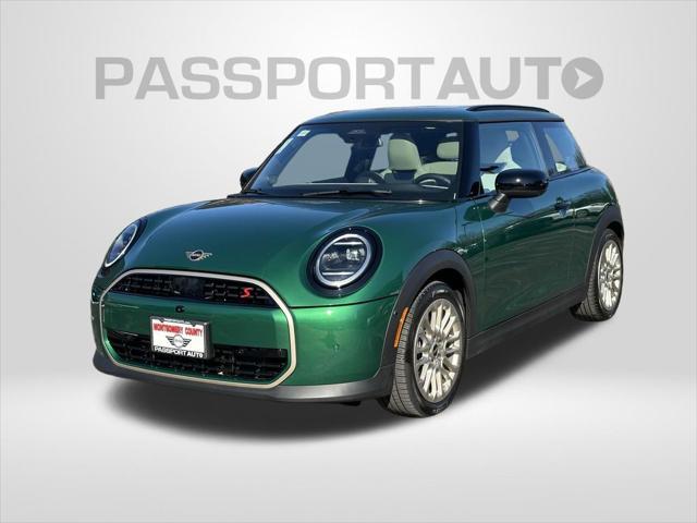 used 2025 MINI Hardtop car, priced at $33,500