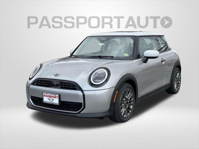 new 2025 MINI Hardtop car, priced at $32,430