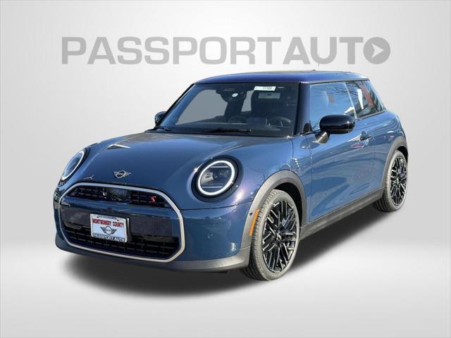 new 2025 MINI Hardtop car, priced at $39,650