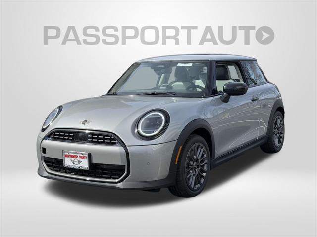 new 2025 MINI Hardtop car, priced at $32,430