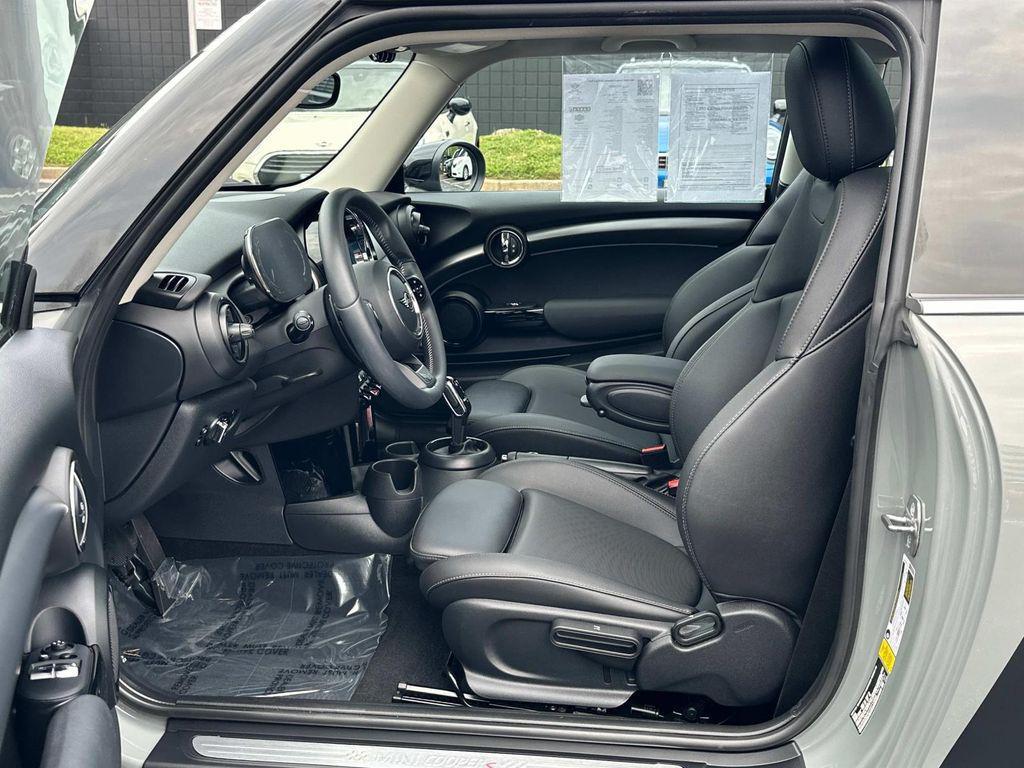 used 2023 MINI Hardtop car, priced at $24,699
