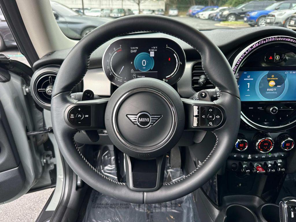 used 2023 MINI Hardtop car, priced at $24,699