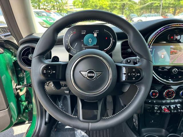 used 2023 MINI Hardtop car, priced at $25,250