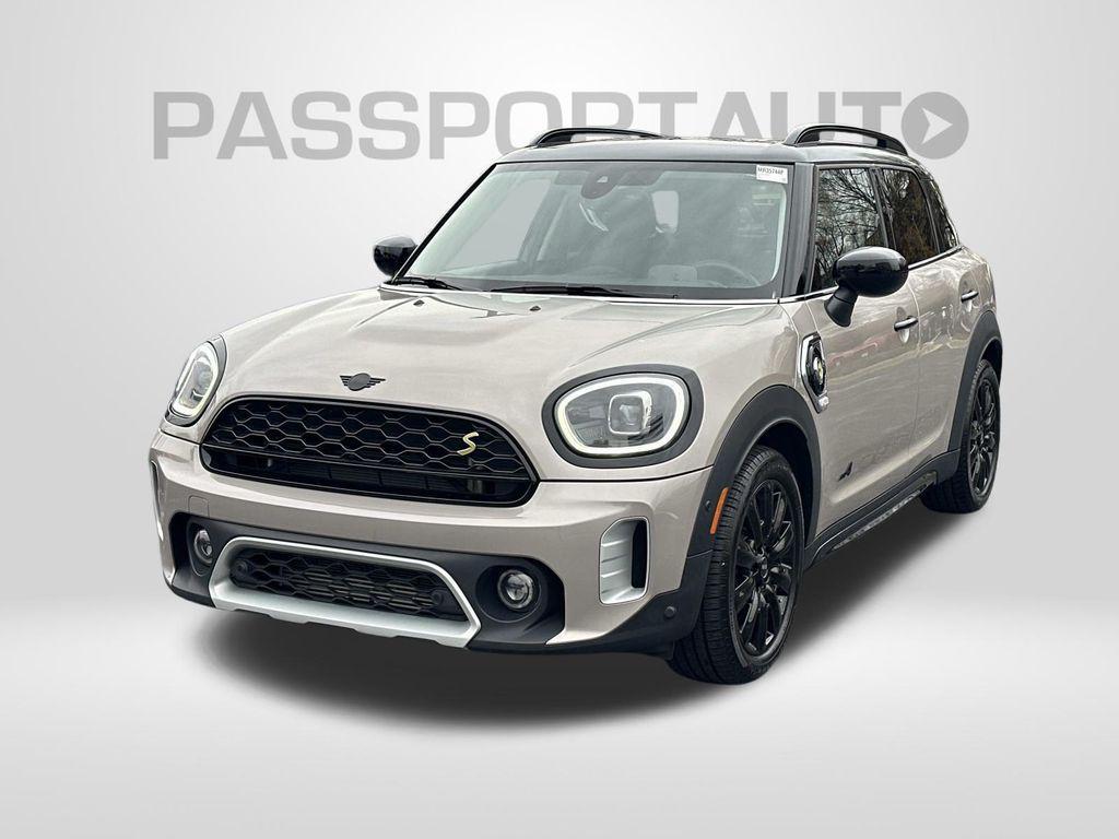 used 2023 MINI SE Countryman car, priced at $33,495
