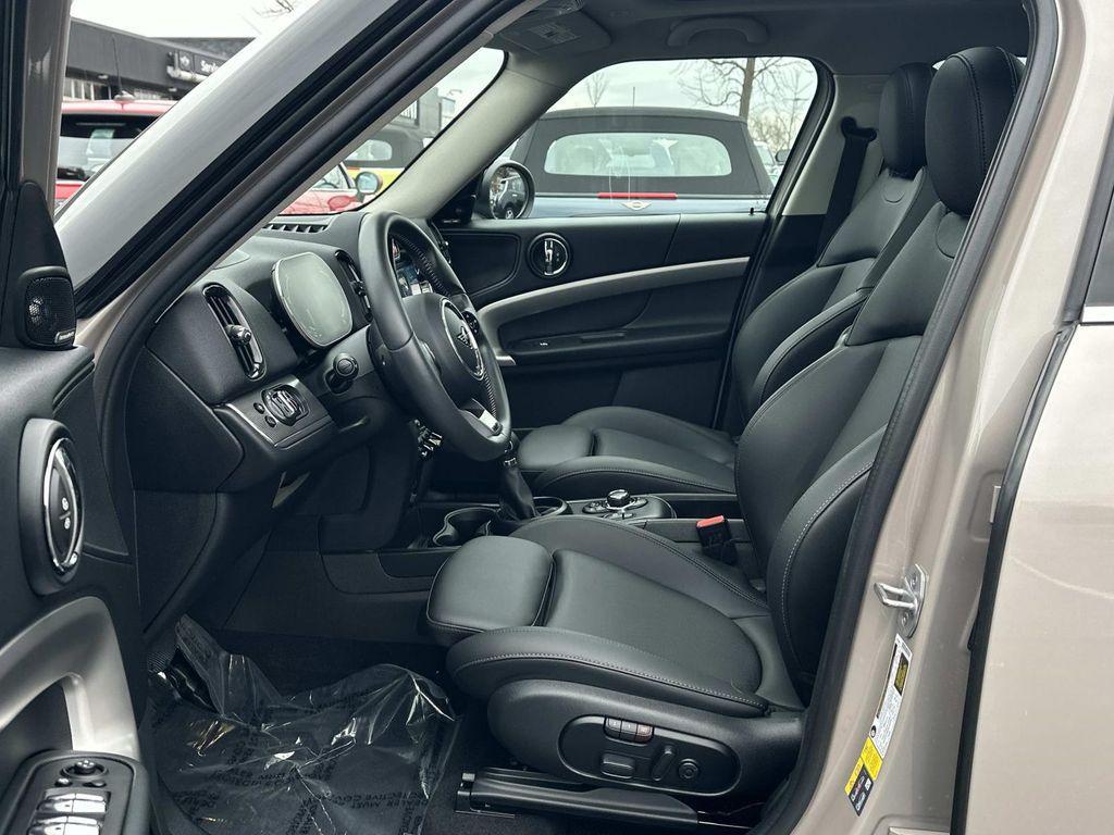 used 2023 MINI SE Countryman car, priced at $33,495