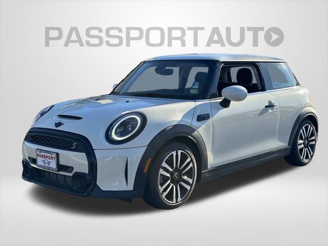 used 2023 MINI Hardtop car, priced at $25,998