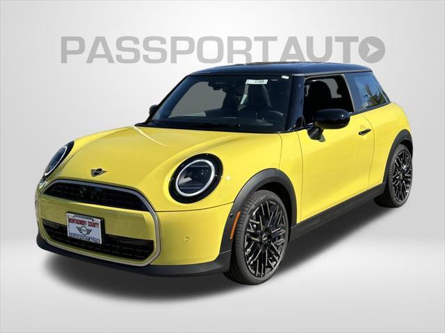 new 2025 MINI Hardtop car, priced at $35,480