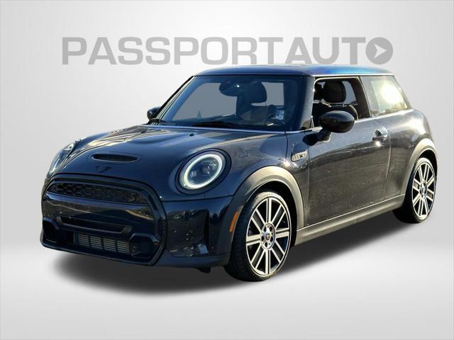 used 2022 MINI Hardtop car, priced at $26,998