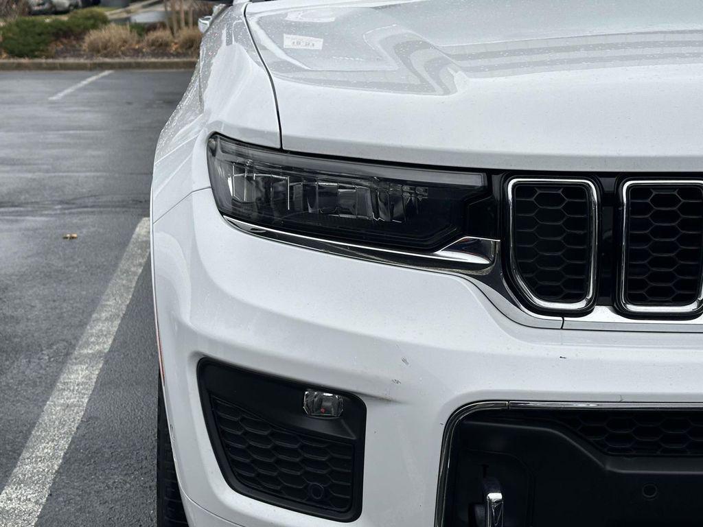 used 2022 Jeep Grand Cherokee car, priced at $33,430