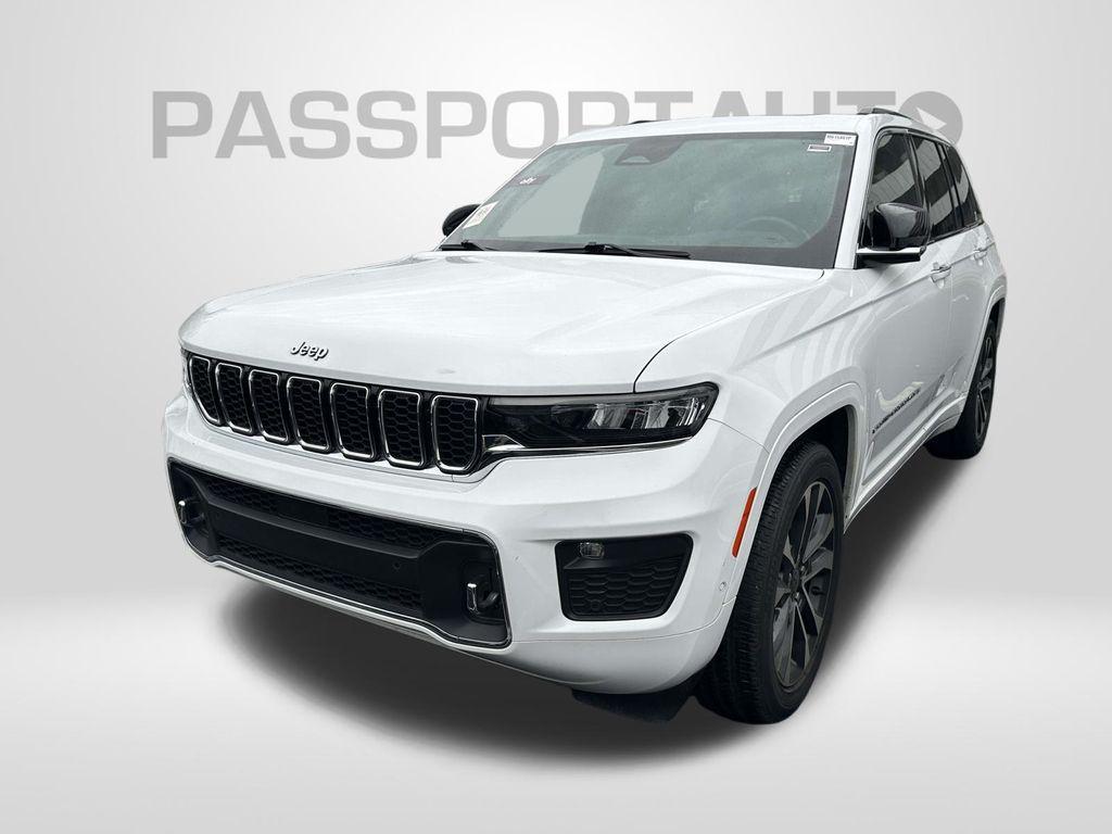 used 2022 Jeep Grand Cherokee car, priced at $33,430
