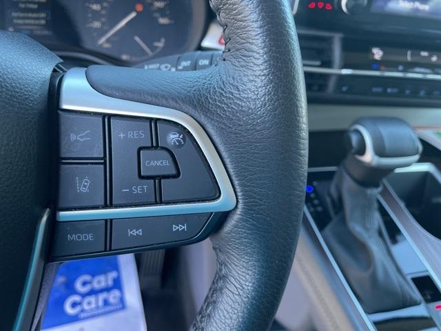 used 2024 Toyota Sienna car, priced at $39,998